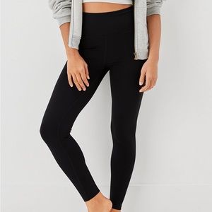 AMERICAN EAGLE - The Everything Legging